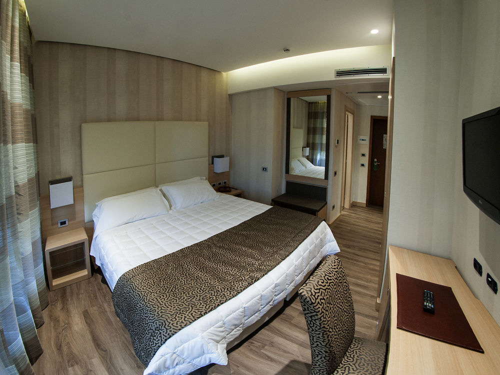 Continental 3* Taormina