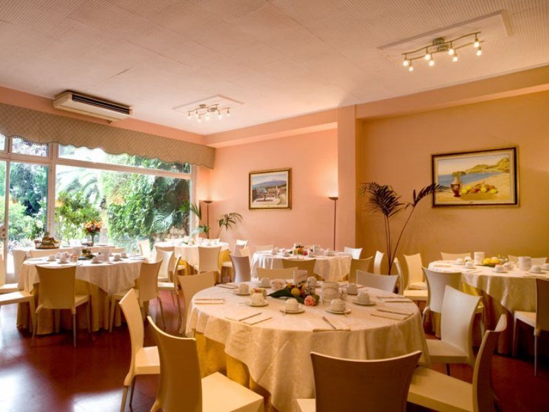 Continental Hotel 3*