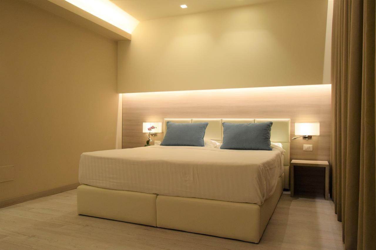 Continental Hotel 3*
