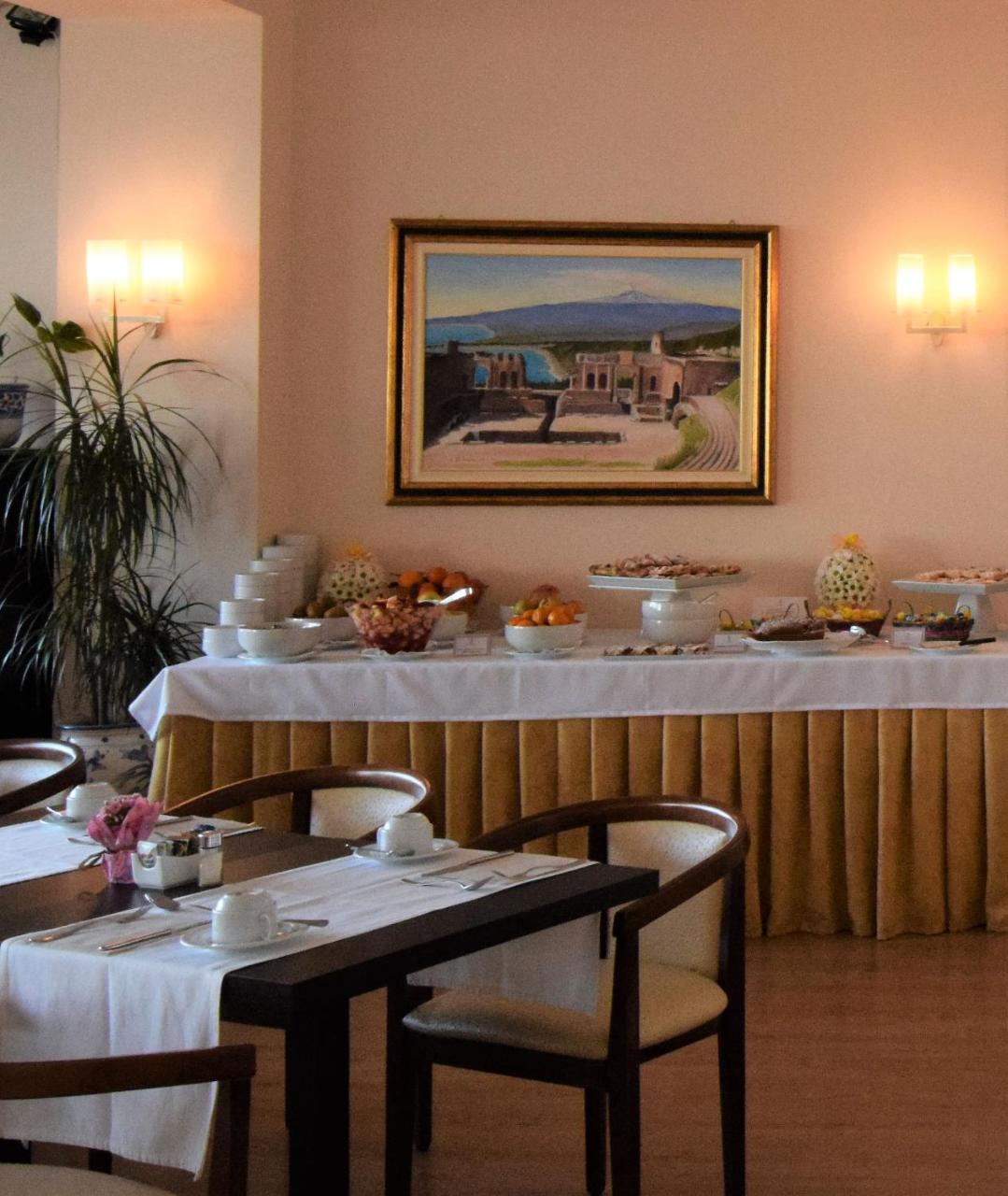 Continental Hotel 3*